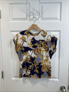 Vintage 80βs Jaclyn Smith Navy, White & Gold Baroque Short Sleeve Blouse